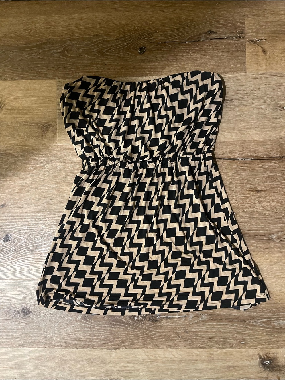 Strapless Black and Cream Zigzag Summer Dress